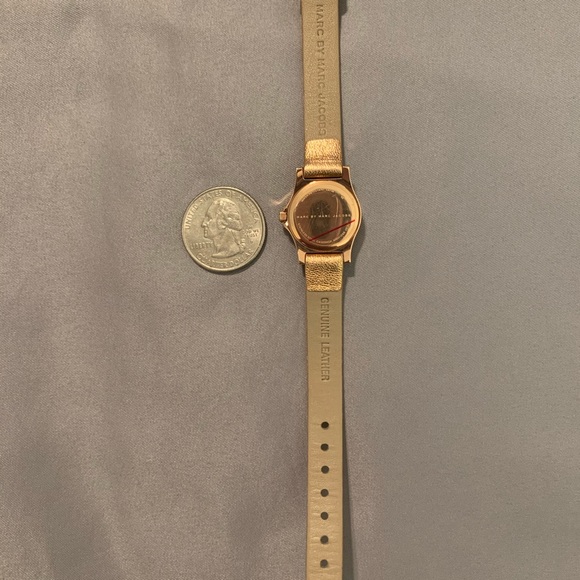 Marc Jacobs Watch - Picture 7 of 11